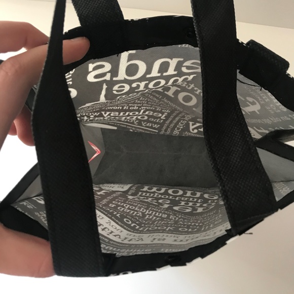 3/$20 Lululemon Athletica Yoga Small Reusable Bag - Picture 3 of 4